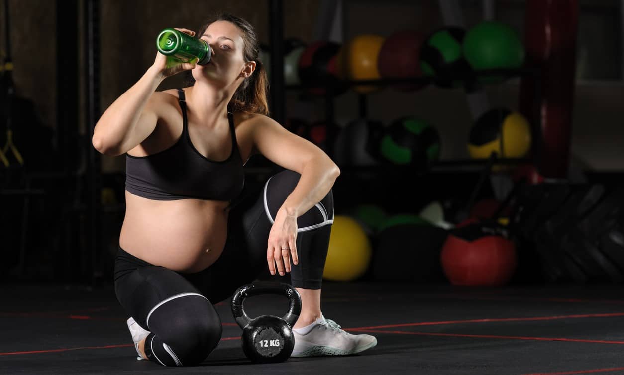 bassengøvelser for gravide er mer skånsomme enn kettlebells